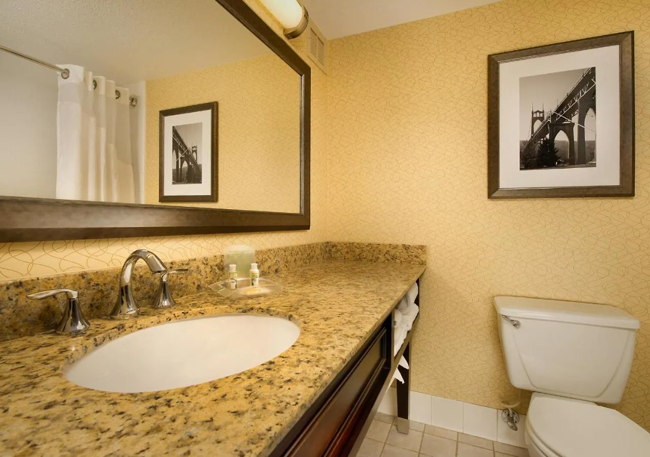 Holiday Inn Portland-Airport I-205 By Ihg Hotel